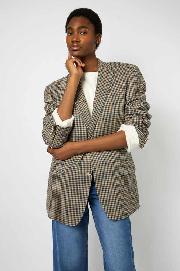 Oversized Vintage Check Print Blazer. All buttons have been replaced with our beautiful holographic buttons. Comes with our new custom designed viens avec moi broach. Fits like a L/XL.