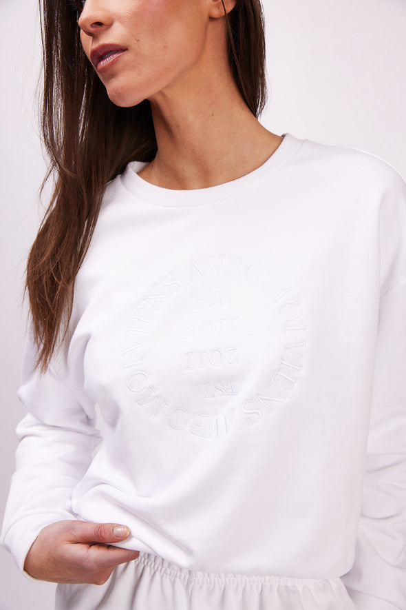 The Lakeside Crew Sweater - White