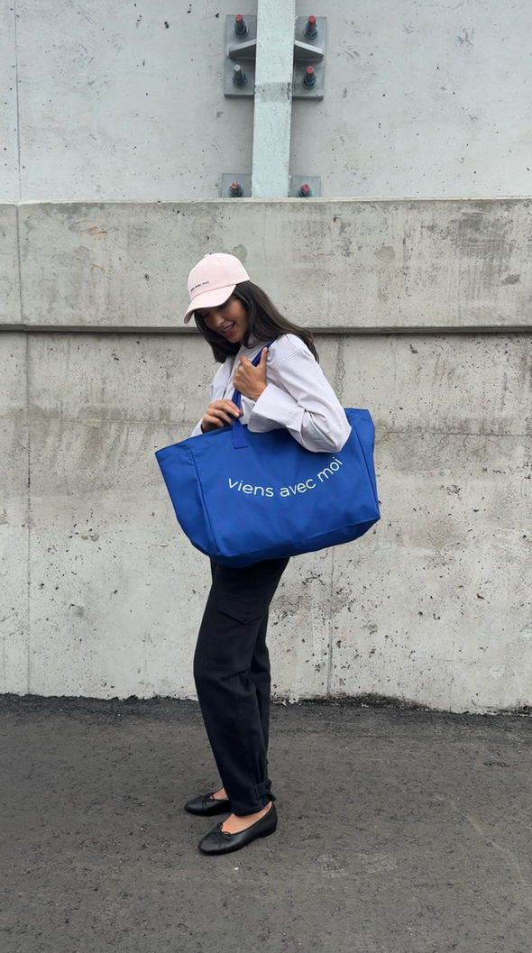 The Everywhere Tote Bag - Royal Blue & White